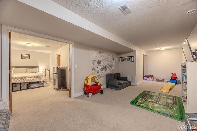 18989 Ladera Road, Waynesville, MO 65583