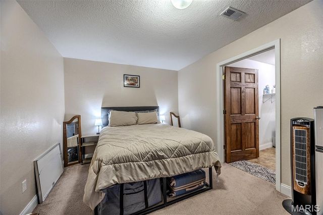 18989 Ladera Road, Waynesville, MO 65583