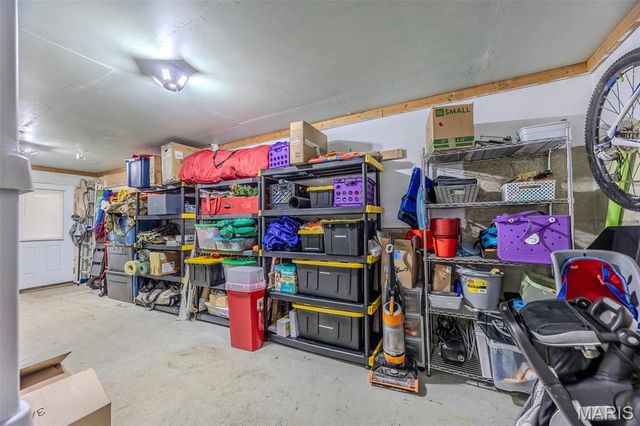 18989 Ladera Road, Waynesville, MO 65583