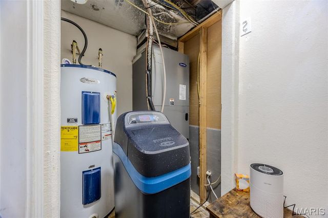 18989 Ladera Road, Waynesville, MO 65583