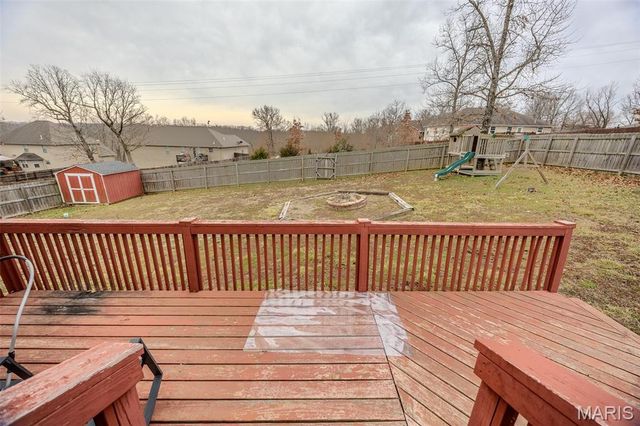 18989 Ladera Road, Waynesville, MO 65583