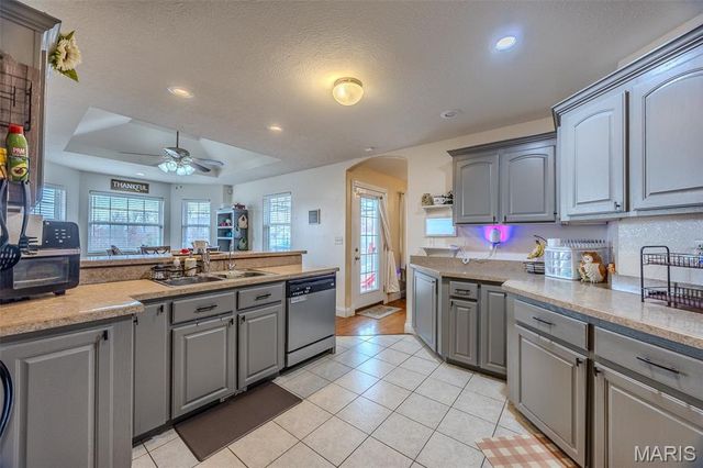 18989 Ladera Road, Waynesville, MO 65583