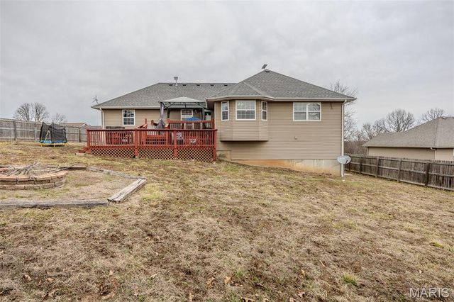 18989 Ladera Road, Waynesville, MO 65583