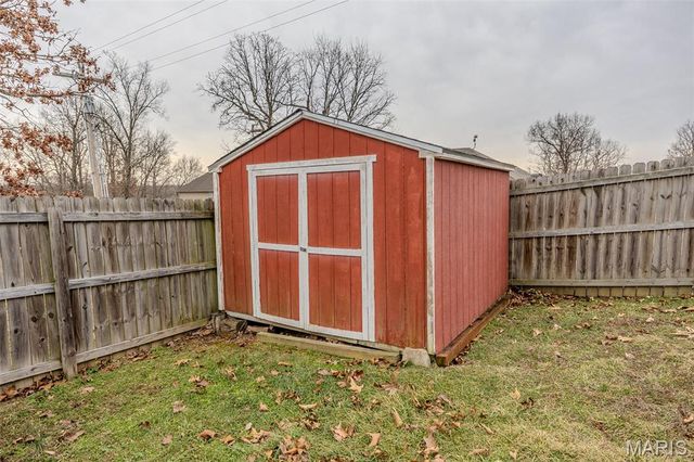 18989 Ladera Road, Waynesville, MO 65583