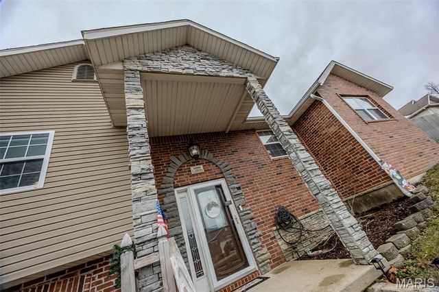 18989 Ladera Road, Waynesville, MO 65583