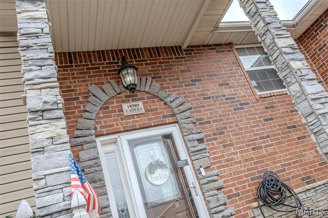 18989 Ladera Road, Waynesville, MO 65583