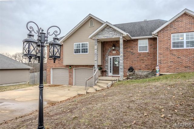 18989 Ladera Road, Waynesville, MO 65583