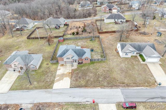 18989 Ladera Road, Waynesville, MO 65583