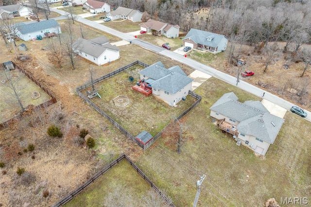 18989 Ladera Road, Waynesville, MO 65583