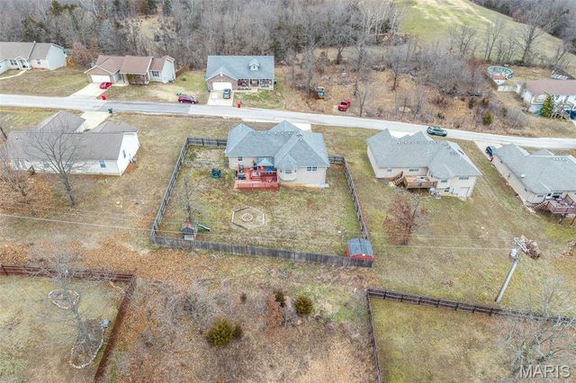 18989 Ladera Road, Waynesville, MO 65583