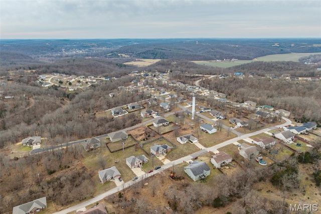 18989 Ladera Road, Waynesville, MO 65583