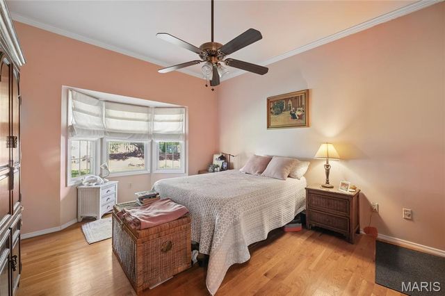 8686 Barby Lane, University City, MO 63124