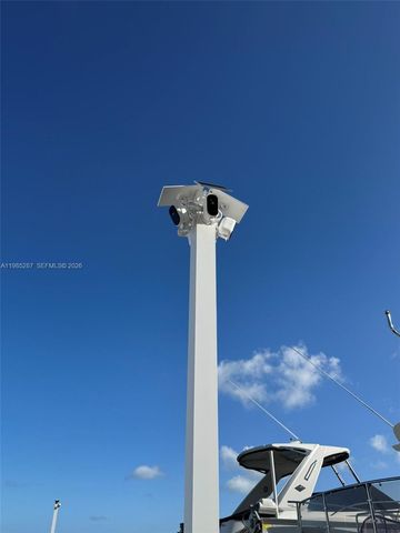 1901 Brickell Ave, Miami, FL 33129