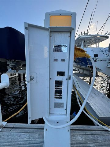 1901 Brickell Ave, Miami, FL 33129