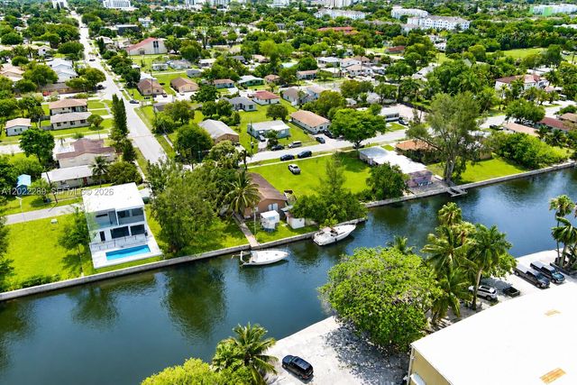 201 NW 14 WAY, Dania Beach, FL 33004