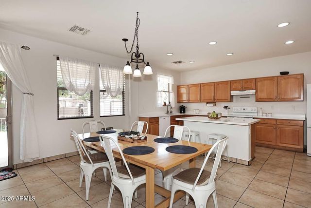 3327 W LEODRA Lane, Phoenix, AZ 85041