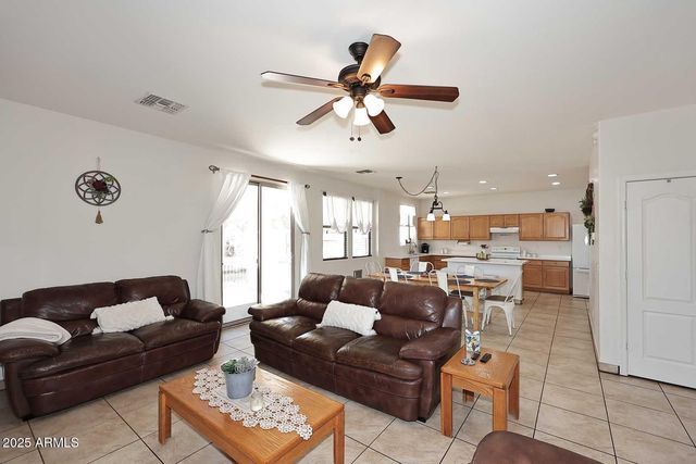 3327 W LEODRA Lane, Phoenix, AZ 85041