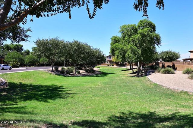 3327 W LEODRA Lane, Phoenix, AZ 85041