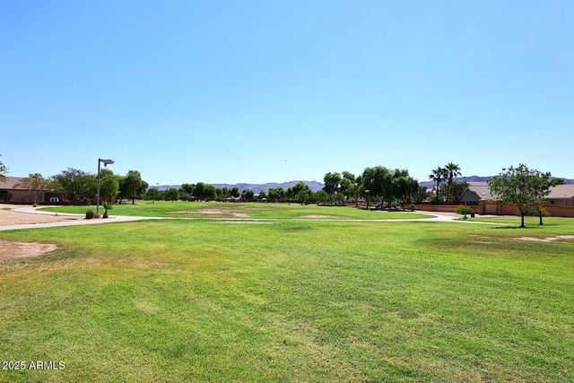 3327 W LEODRA Lane, Phoenix, AZ 85041