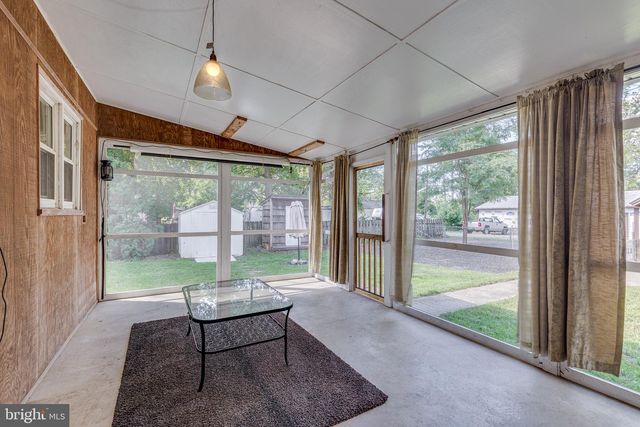 26 CHESTNUT ST, Lumberton, NJ 08048