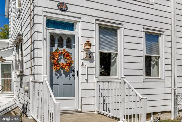 26 CHESTNUT ST, Lumberton, NJ 08048