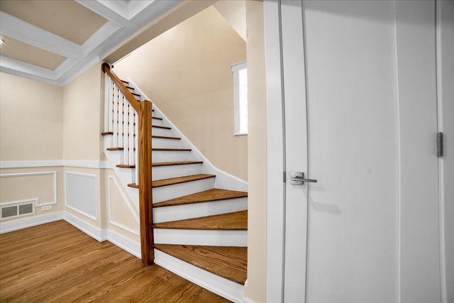 6014 W Fletcher Street, Chicago, IL 60634
