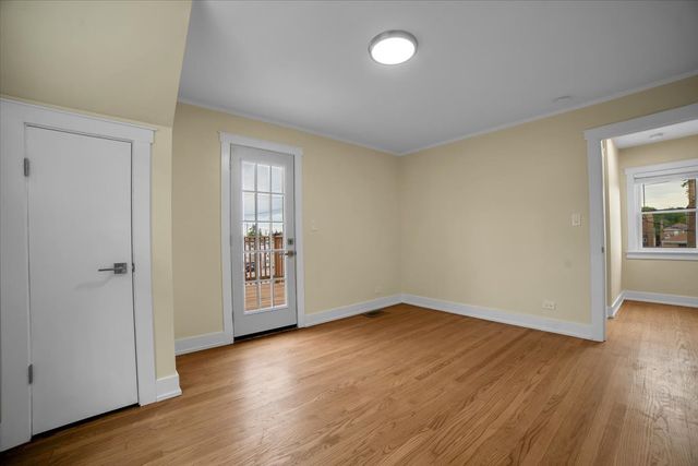 6014 W Fletcher Street, Chicago, IL 60634