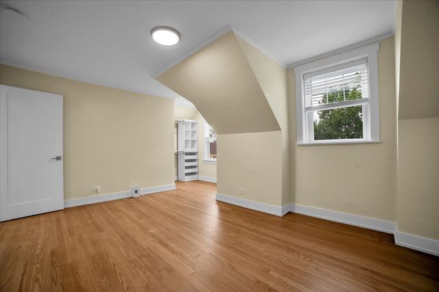 6014 W Fletcher Street, Chicago, IL 60634
