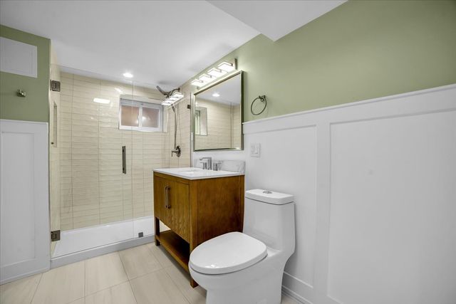 6014 W Fletcher Street, Chicago, IL 60634