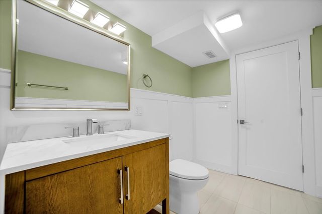 6014 W Fletcher Street, Chicago, IL 60634