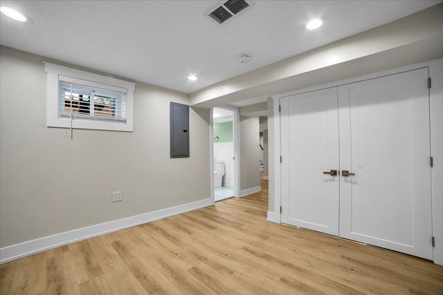 6014 W Fletcher Street, Chicago, IL 60634