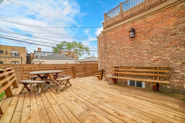 6014 W Fletcher Street, Chicago, IL 60634