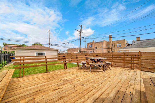 6014 W Fletcher Street, Chicago, IL 60634
