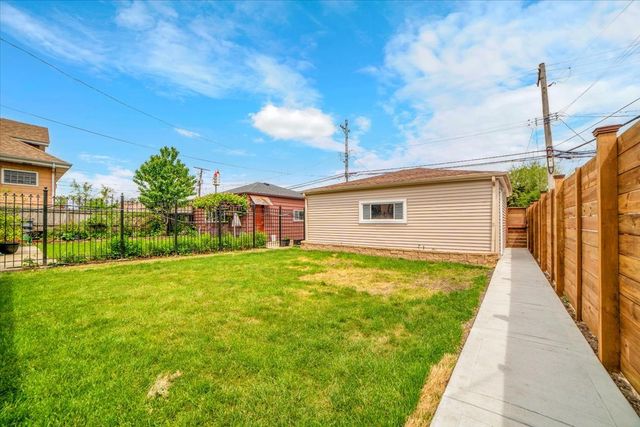 6014 W Fletcher Street, Chicago, IL 60634