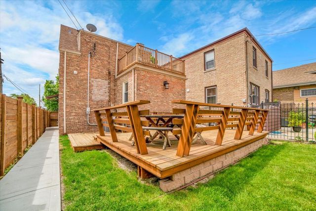 6014 W Fletcher Street, Chicago, IL 60634