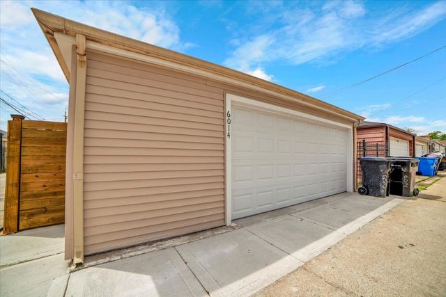 6014 W Fletcher Street, Chicago, IL 60634