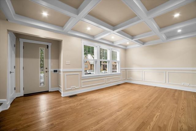 6014 W Fletcher Street, Chicago, IL 60634
