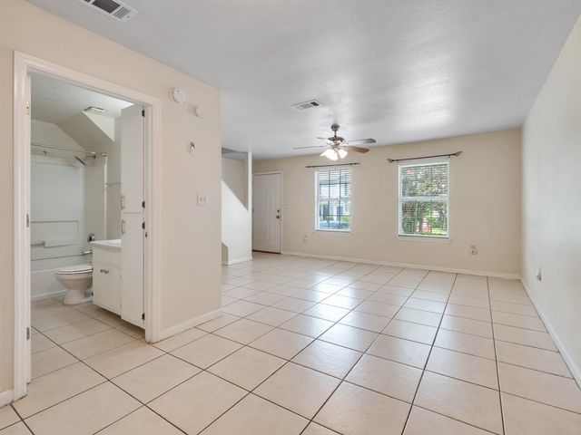 2221 S Timberwood Circle, Tallahassee, FL 32304