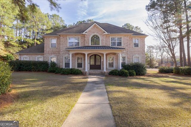200 River Oak Court, Kathleen, GA 31047