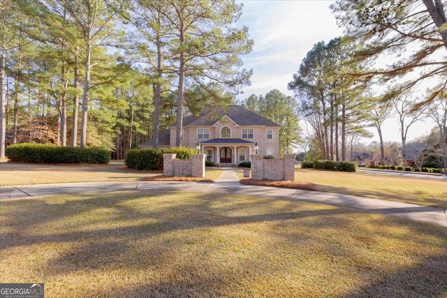 200 River Oak Court, Kathleen, GA 31047