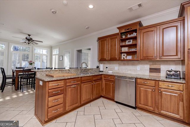200 River Oak Court, Kathleen, GA 31047