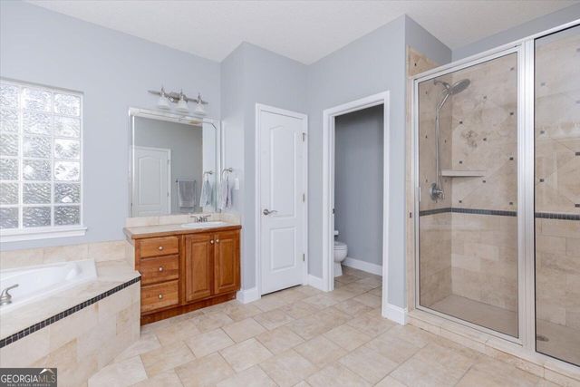 200 River Oak Court, Kathleen, GA 31047