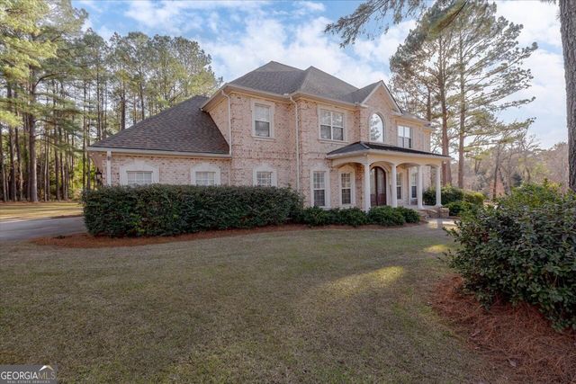 200 River Oak Court, Kathleen, GA 31047