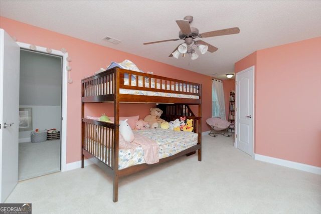 200 River Oak Court, Kathleen, GA 31047