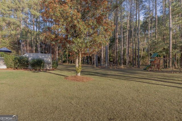 200 River Oak Court, Kathleen, GA 31047