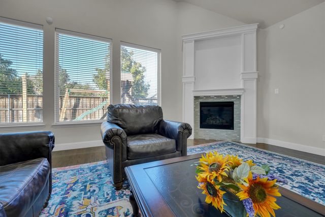 1011 Prairie Ridge Lane, Arlington, TX 76005