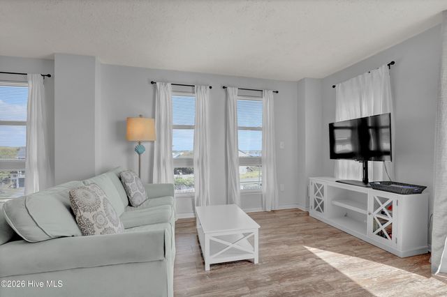 2000 New River Inlet Road 1214, N Topsail Beach, NC 28460