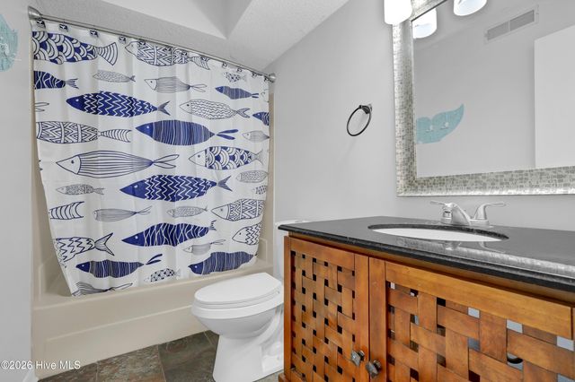 2000 New River Inlet Road 1214, N Topsail Beach, NC 28460