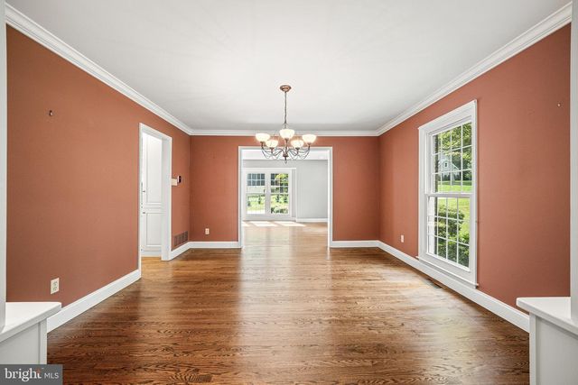 307 SPINDLE LN, West Chester, PA 19380