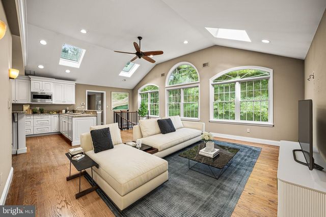 307 SPINDLE LN, West Chester, PA 19380